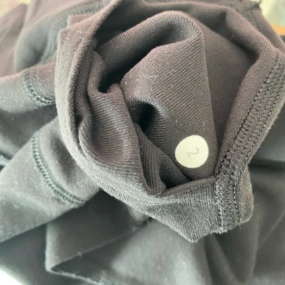 Lululemon high waisted leggings! Size 2! - Picture 6 of 7